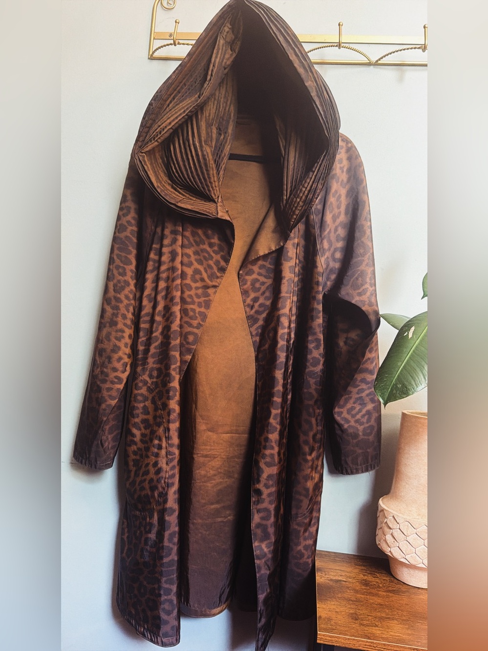 Reversible Bronze Leopard Print Avant-Garde Hooded Raincoat | XL–2X